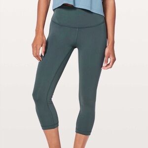 Lululemon 10 Wunder Under Crop Hi-Rise 21" Gravity (teal) like new condition